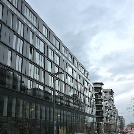 Your Base Dublin - Grand Canal Square Esterno foto